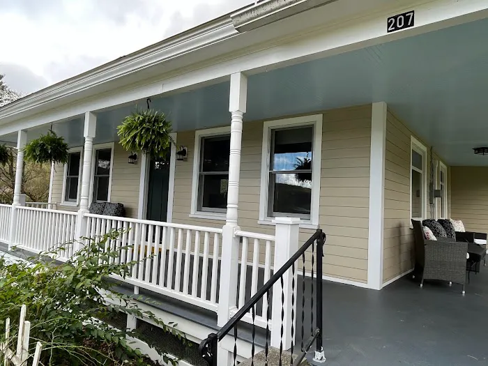 Cherry Creek Cottage 1