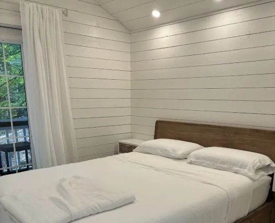 Sunny Little Cottage