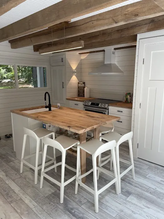 Sunny Little Cottage 2