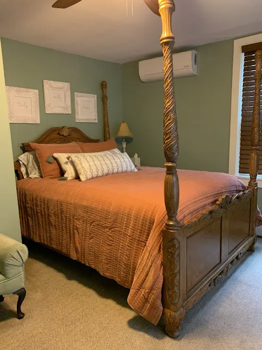 Sunday Morning Cottage 0