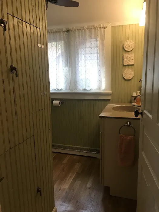 Sunday Morning Cottage 7