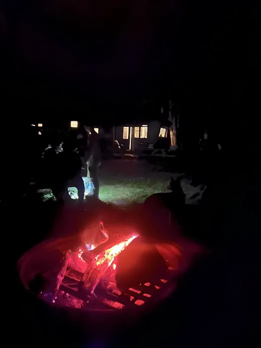 Camp Mountain Tent & Tipi 0