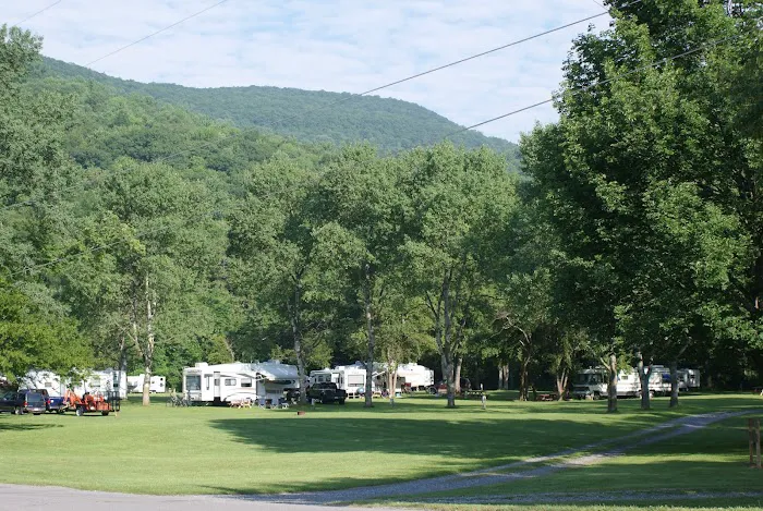 Squarewood Acres Campground 0