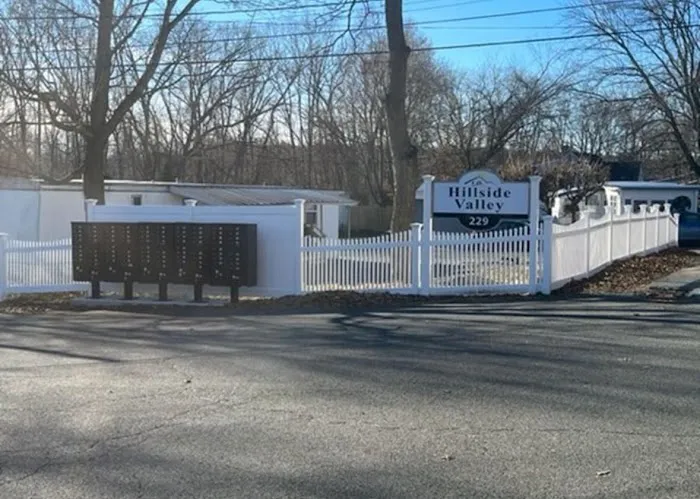 Hillside Valley Mobile Home Community 4