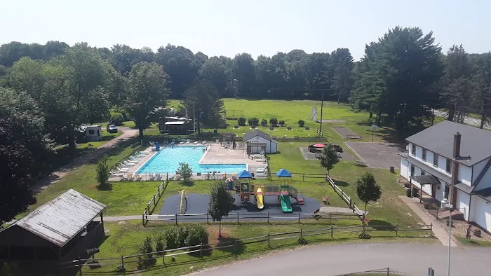 Wolf's Den Family Campground 0