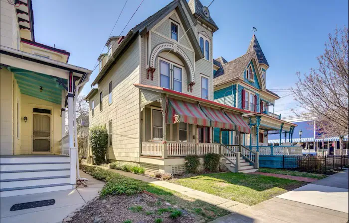 Walk to Beach: Cape May Home w/ Screened Patio! 0