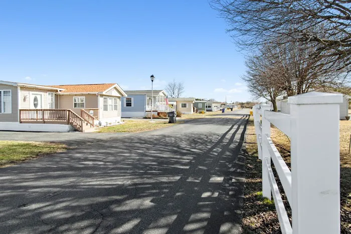 Colonial East Manufactured Home Community 6