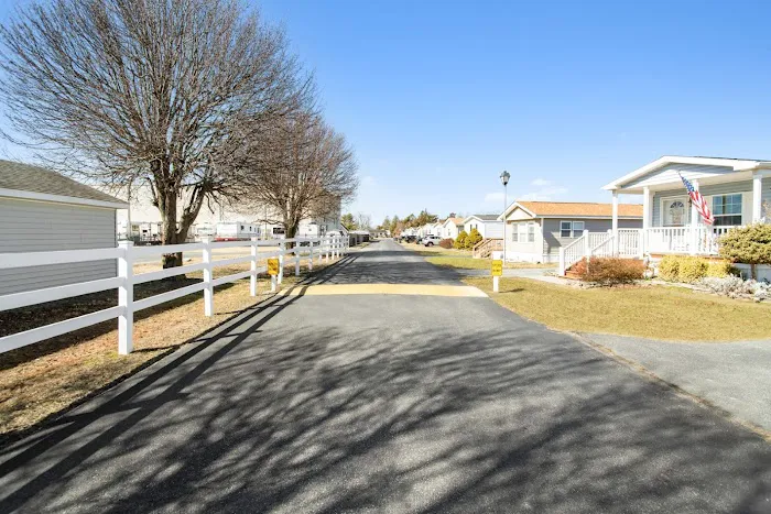 Colonial East Manufactured Home Community 7