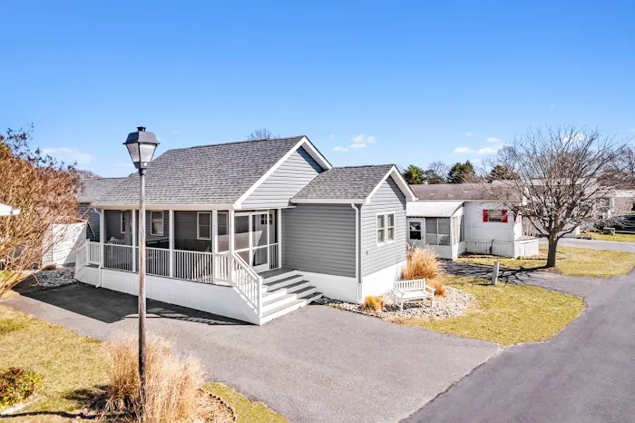 Colonial East Manufactured Home Community 4