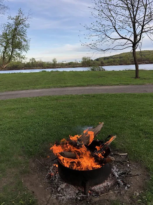 Arrowhead Marina & RV Park 8