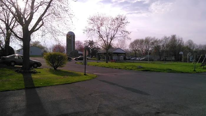 Country Manor West 1