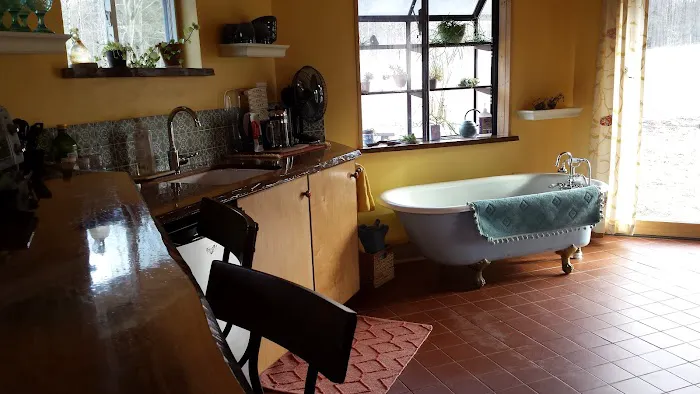 Climbing Vine Cottage 1