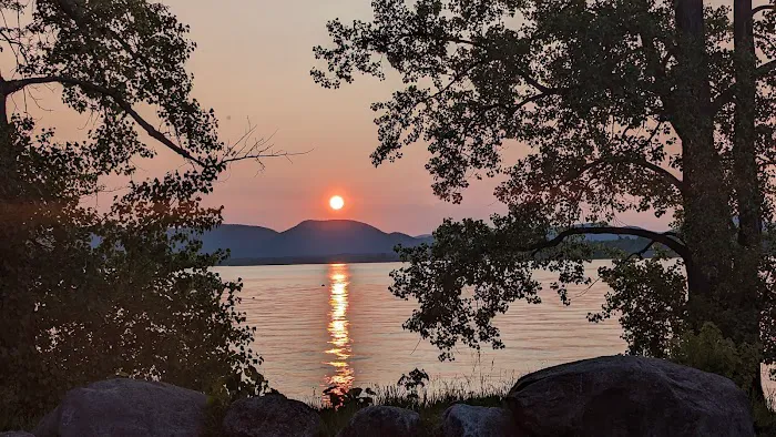 Sway Meadow Glamping | Camping 8