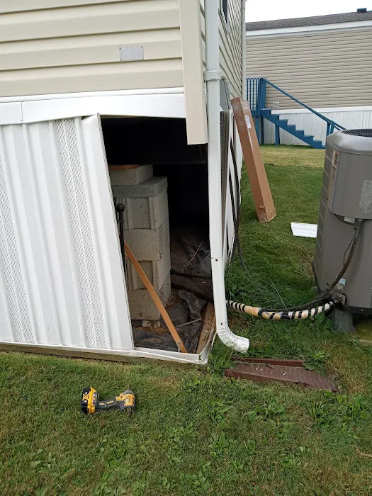 Pin Oak Mobile Home Community 4