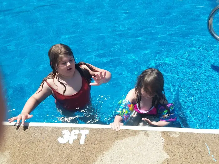 Lost Acres Camping Resort/Eatery 3