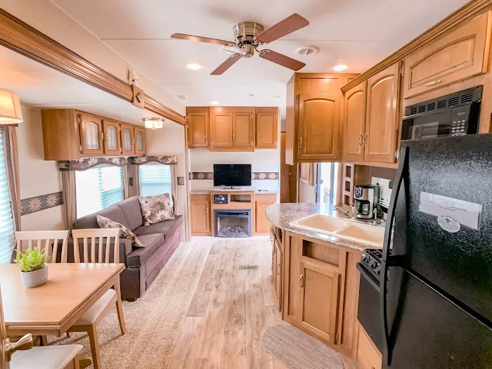 Sun Outdoors Mystic 1