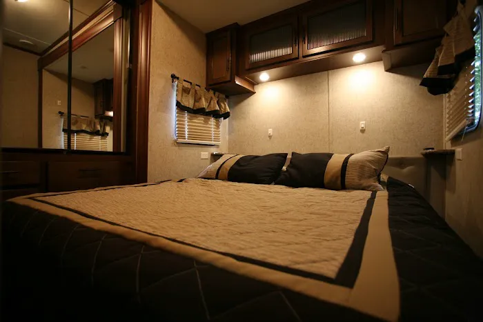 Sun Outdoors Mystic 6