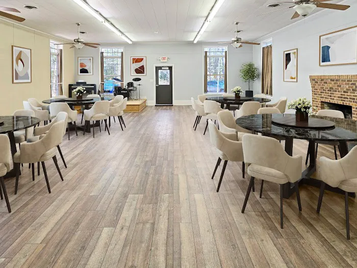 Salisbury Camping and Adventure Park 7