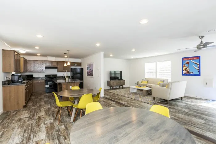 Waysons Woods Manufactured Home Community 7