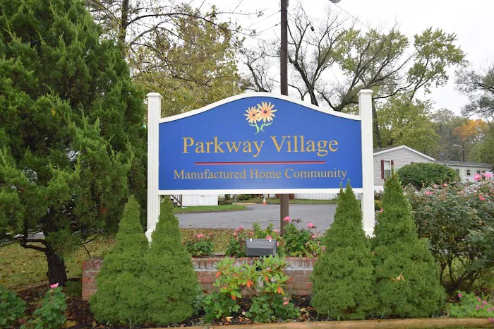 Parkway Village Manufactured Home Community 8