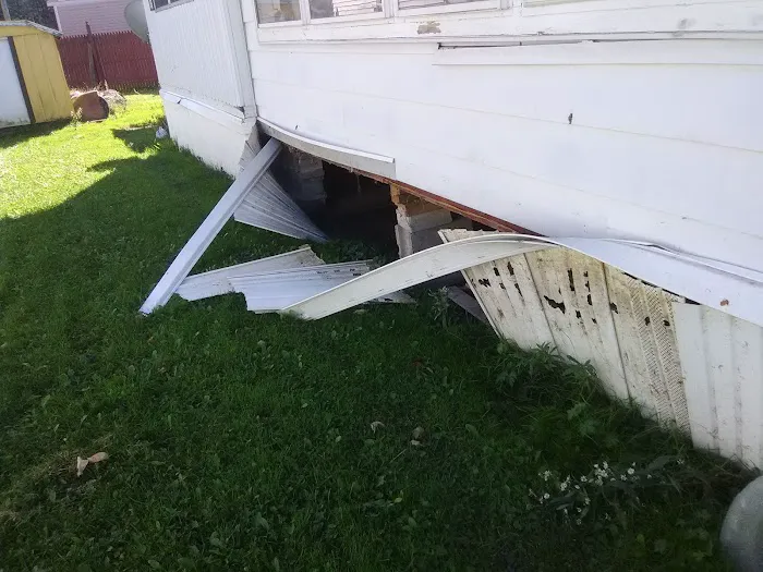 Hanshaw Village Mobile Home Park 8