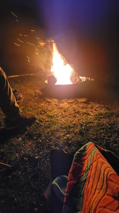 Yellow Lantern Kamp Grounds 5