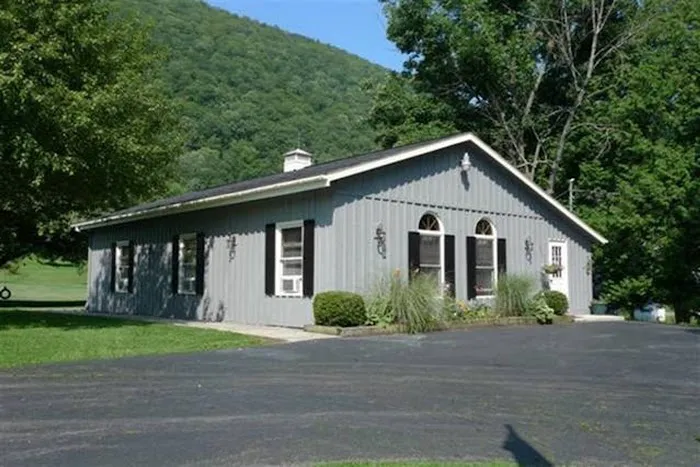 Cottage At Glen Haven 1