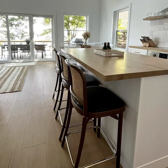 Lone Retreat Lake House 4