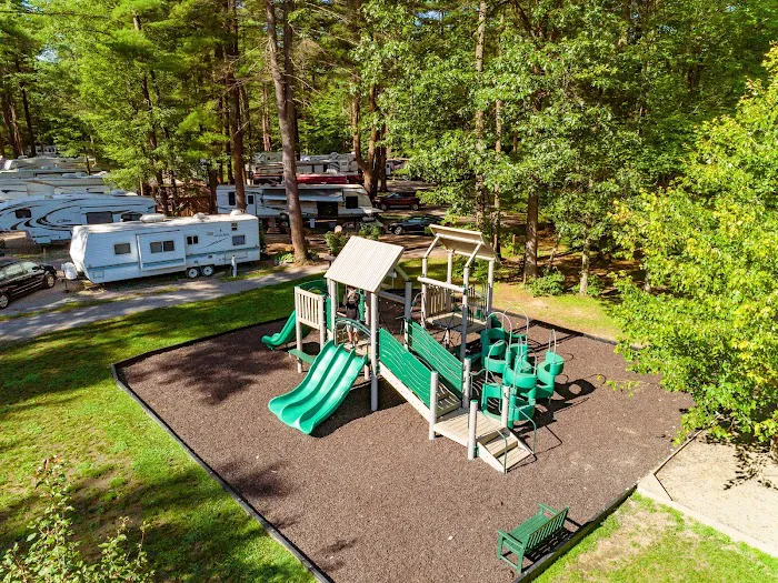 Sun Retreats Adirondack Gateway 9