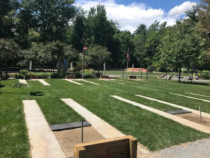 Sun Retreats Adirondack Gateway 5