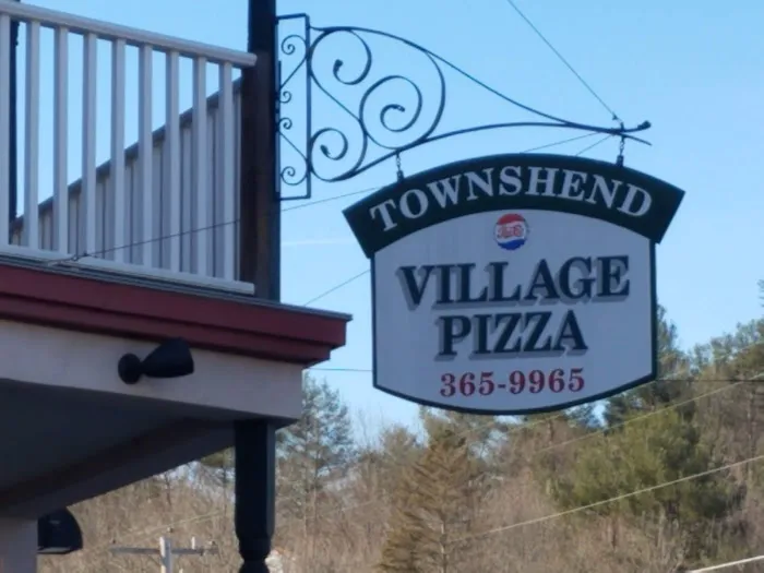 Rock River Cottage & Antiques 3