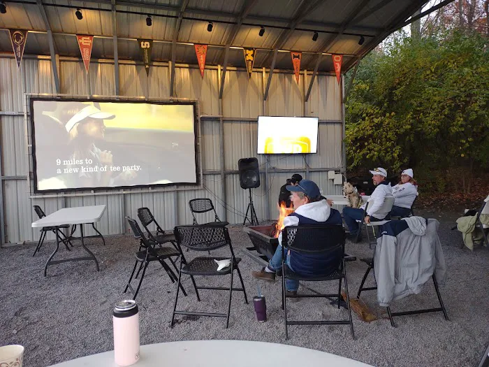 BlueWhiteRV at The Lion's Den 8