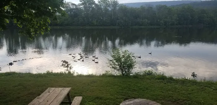 Bowser's Riverfront Campground 0