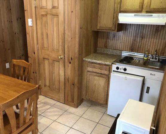 Whippoorwill Motel & Campsites