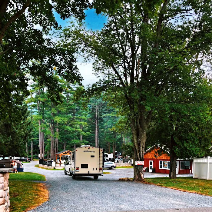 Whippoorwill Motel & Campsites 3