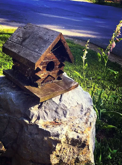 Village Green Manor 4