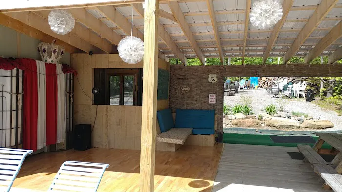 Joe's Hideaway Llc 8