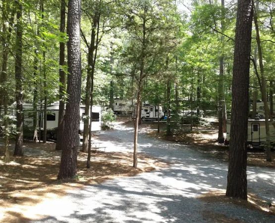 Aquia Pines Camp Resort