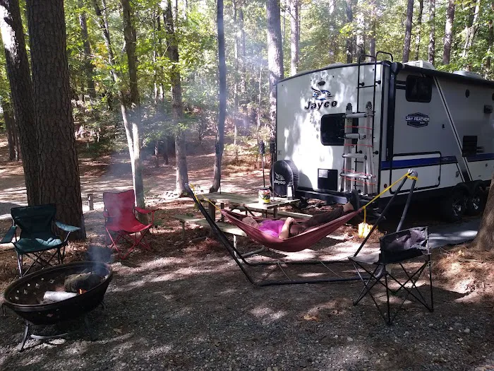 Aquia Pines Camp Resort 5