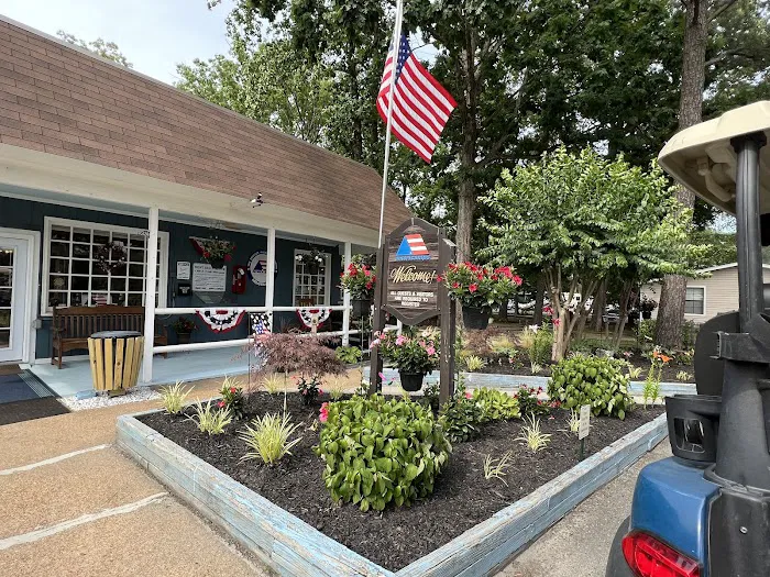 Americamps RV Resort & Cottages 6