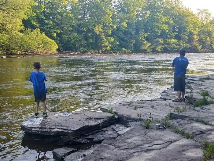 Sportsmans Paradise LLC 6