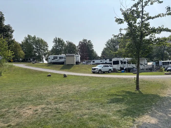 Holiday Harbor RV Park 3