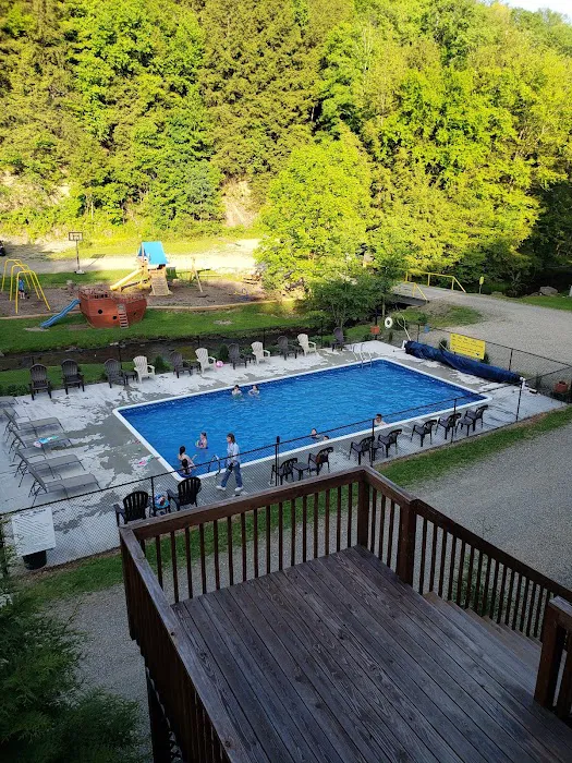 Whispering Winds Campground and Cabins 7