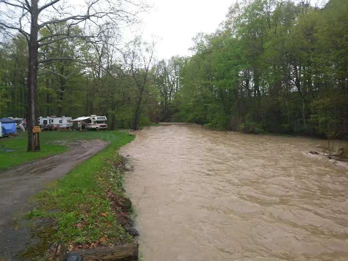 Creek-N-Wood RV Park and Campground 9