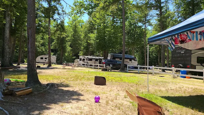 Cozy Pond Camping Resort 8