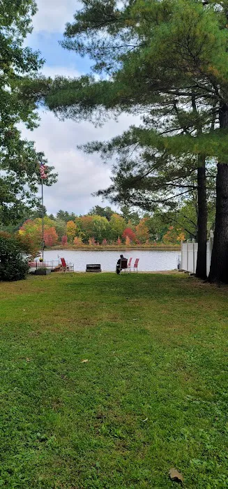 Kingston Cottage By The Lake 2