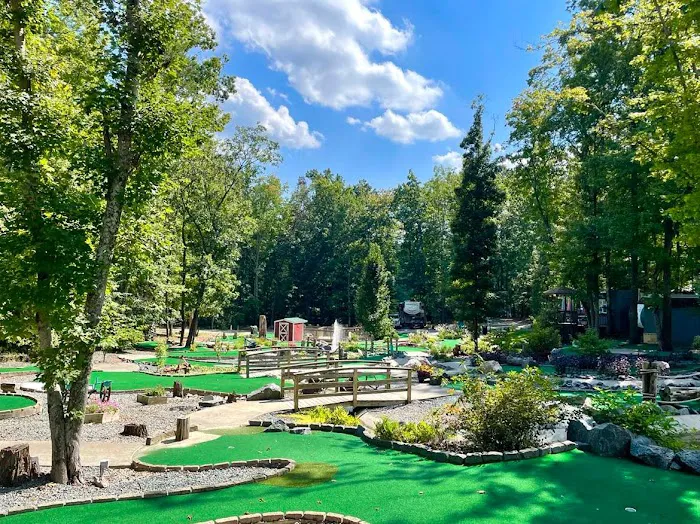 Small Country Campground 8