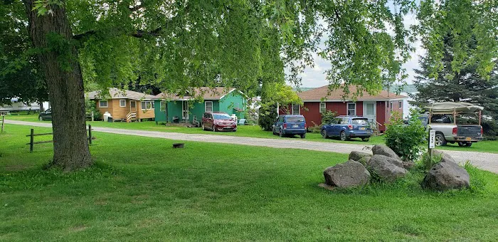 McLear's Cottage Colony and Campground 8