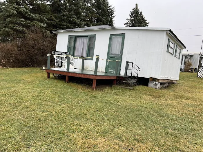 Roosevelt Cottages & Trailer Park 1