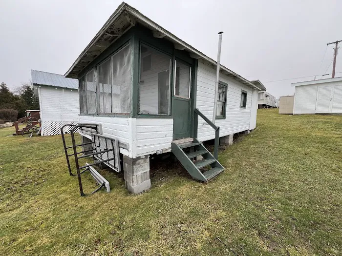 Roosevelt Cottages & Trailer Park 4